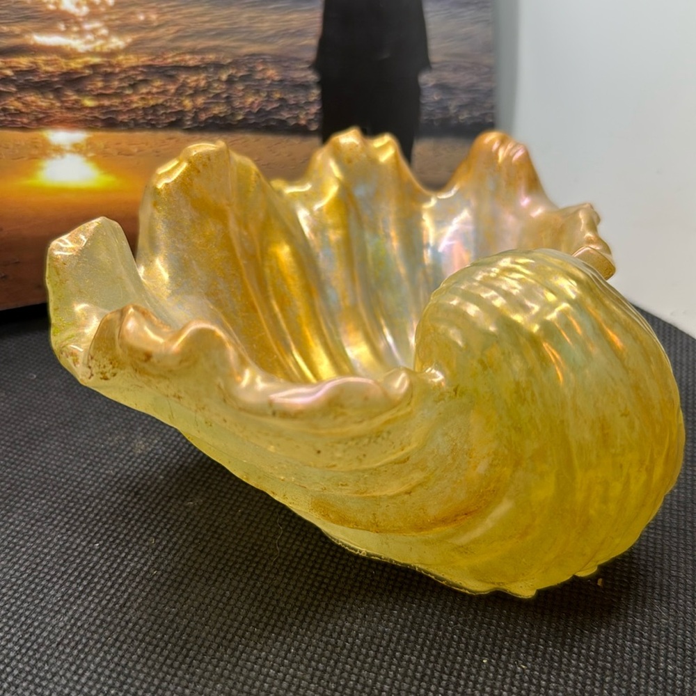 Unique Resin Gold Leaf-Shaped Decorative Bowl - Picture 12 of 17